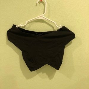 Brandy Melville off shoulder crop top